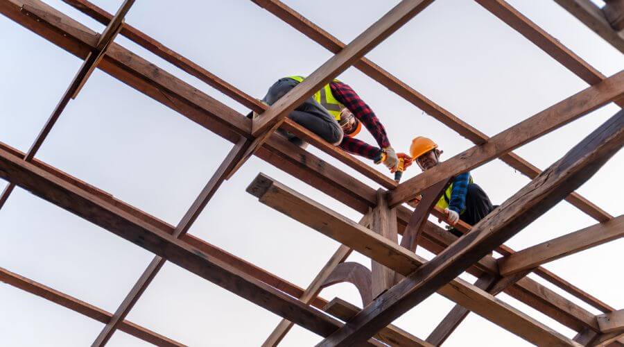 Professional gutter cleaning services in Manchester, CA